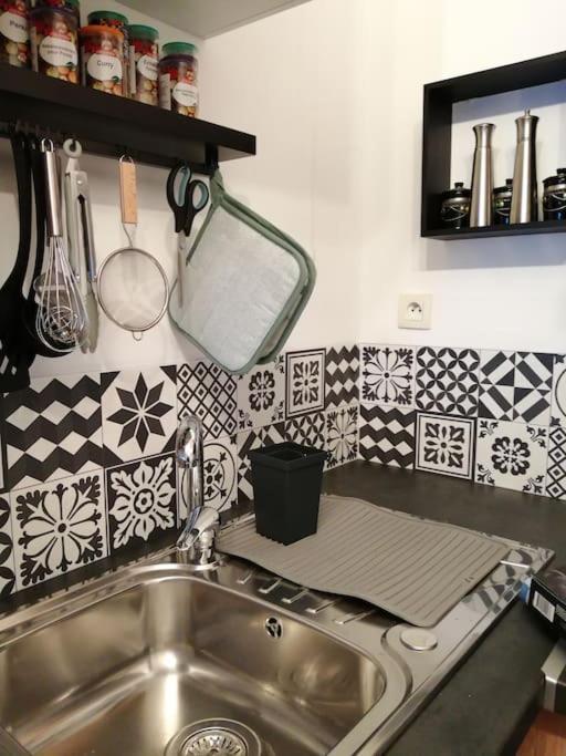 Appartement Fadil à Valenciennes Extérieur photo