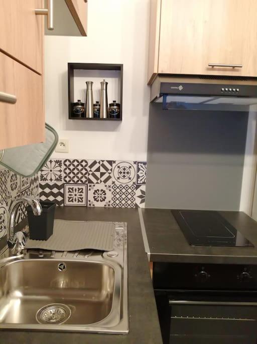 Appartement Fadil à Valenciennes Extérieur photo